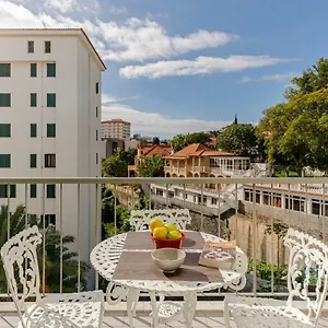 https://colinas-do-sol-apartment.madeira-islandshotels.com